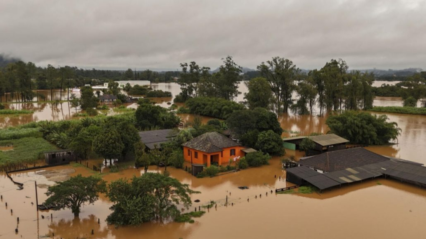 Lluvias se intensifican en el sur de Brasil; la situación puede empeorar