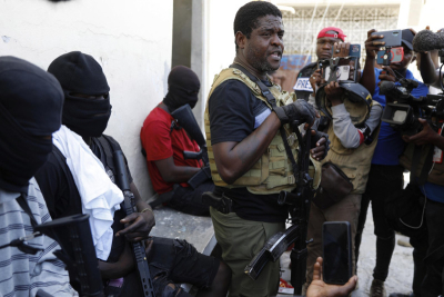 Pandillas armadas atacan academia de policía en Puerto Príncipe