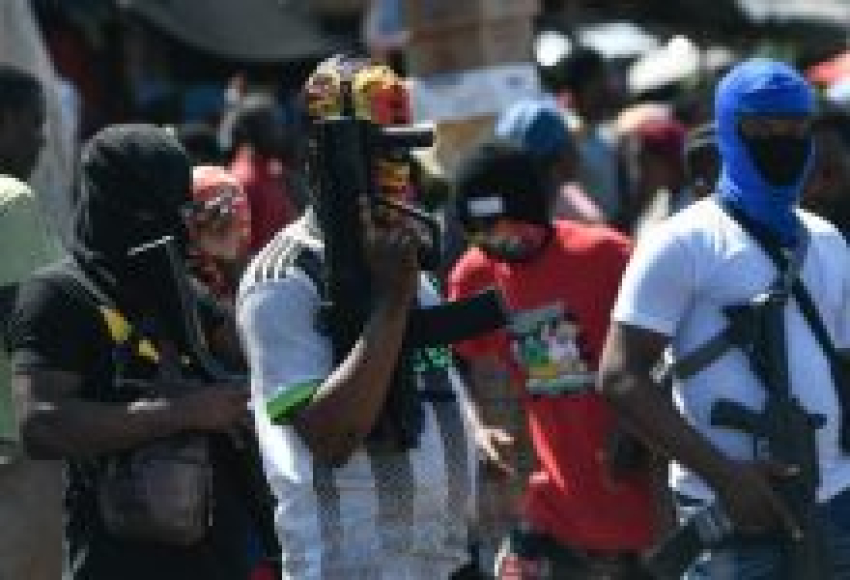 Bandas se activan ante fuerza en Haití