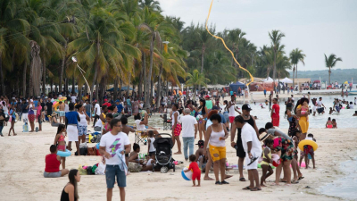 Boca Chica recibió alrededor de seiscientos mil visitantes de jueves a domingo en SS