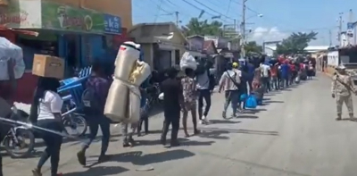 Haitianos continúan cruzando en masa a Dajabón