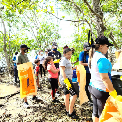 Realizan jornada de limpieza en la isla “La Matica de Boca Chica”