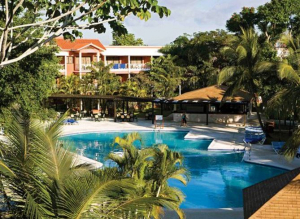 Dos de los principales hoteles de Boca Chica continúan cerrados
