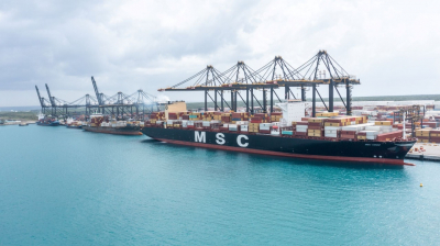 Llegada de buque de 15,000 TEUS a terminal  de DP World  incrementa  la competitividad de República Dominicana