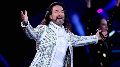 Marco Antonio Solís es galardonado con el  premio Persona del Año en los Latin Grammy 2022