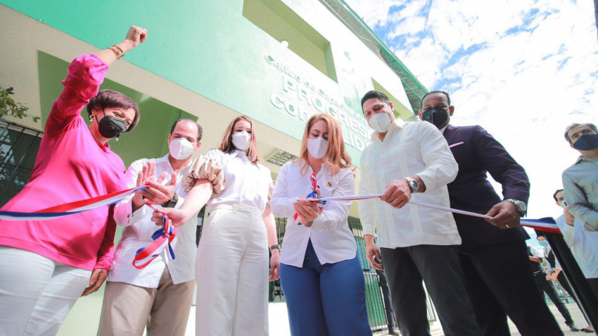 Prosoli inaugura escuela gastronómica en Boca Chica (imagen)
